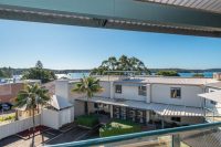 The Brighton Studio Lake View Balcony