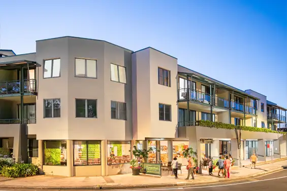 The Brighton Toronto and Toronthai Facade