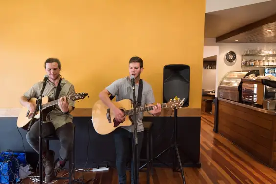 Toronto Cafes and Restaurants